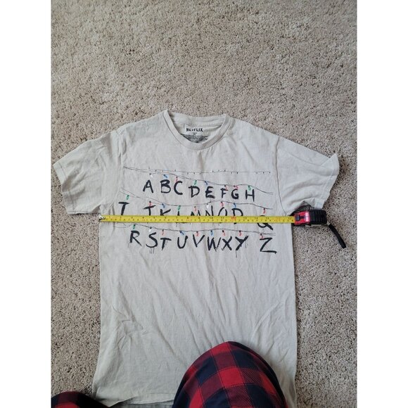 Netflix Stranger Things Child Large Graphic T Shirt Womens XS Short Sleeve - Picture 3 of 5